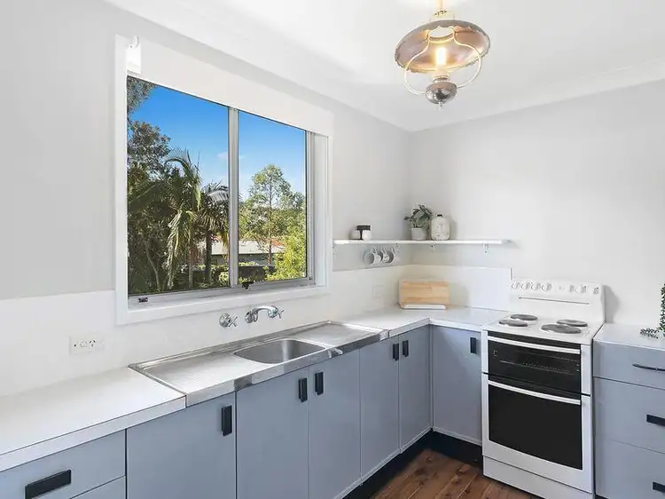 Fifth view of Homely house listing, 21 Jean Avenue, Berkeley Vale NSW 2261
