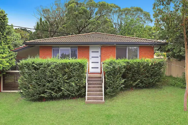 30 Yanko Avenue, Wentworth Falls NSW 2782