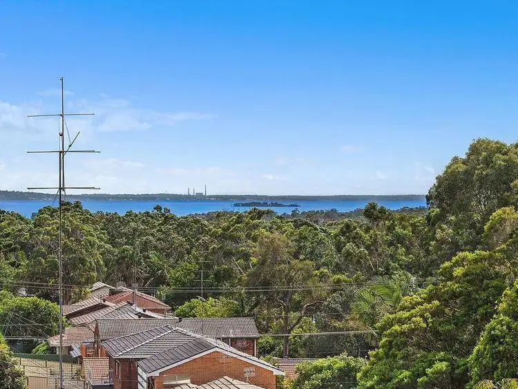 3 Talara Avenue, Bateau Bay NSW 2261