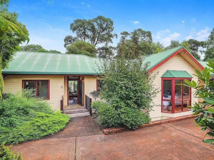 2 Blaxland Road, Wentworth Falls NSW 2782