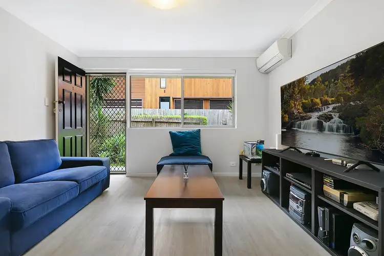 Main view of Homely apartment listing, 2/31 Bowen Street, Windsor QLD 4030