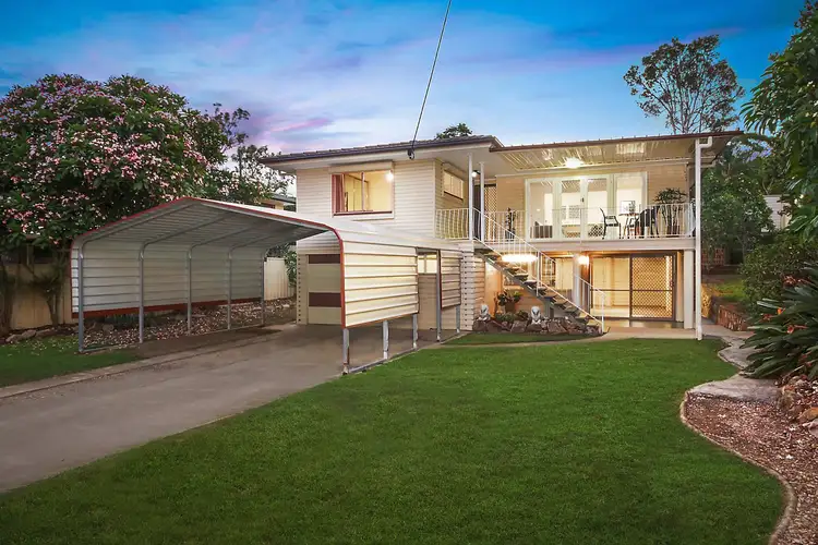 8 Amaroo Avenue