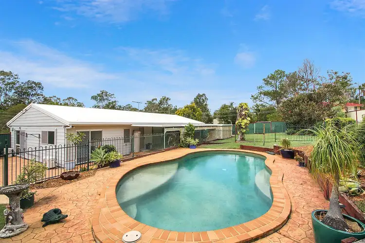 5 Barbara Street, Camira QLD 4300