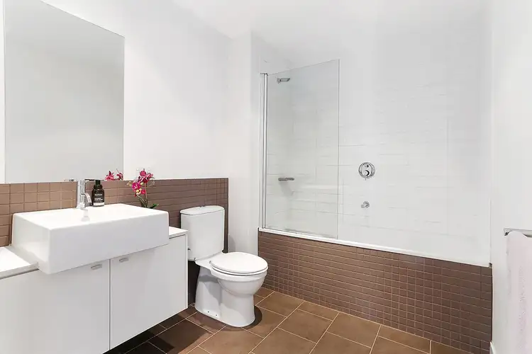 Fifth view of Homely apartment listing, 8/521 St Kilda Street, Elwood VIC 3184