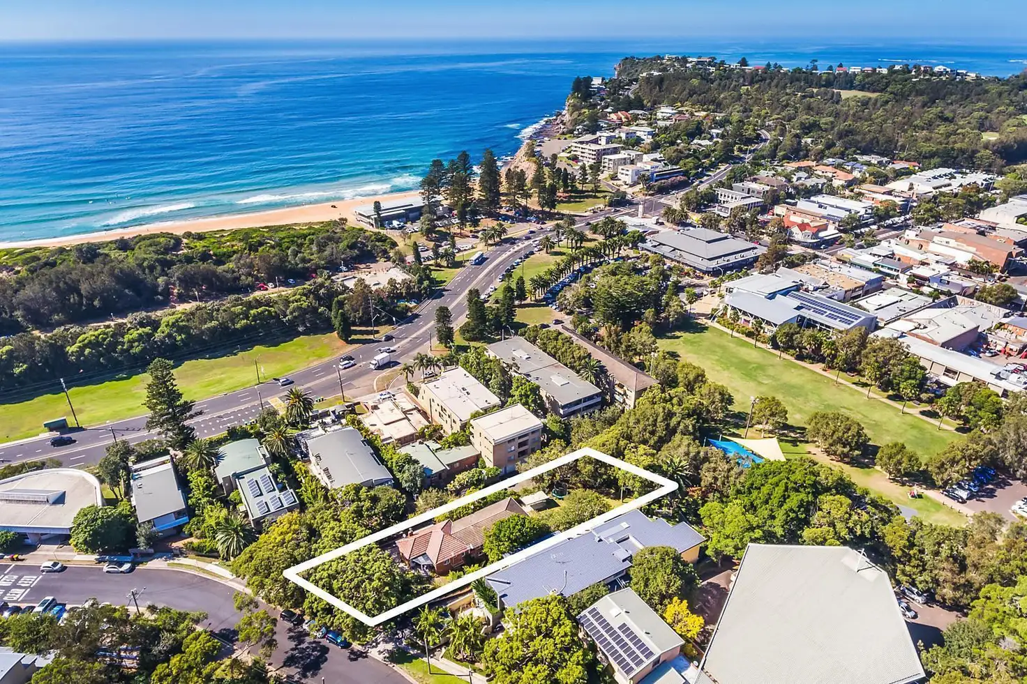 Main view of Homely semi-detached listing, 3 Central Road, Avalon Beach NSW 2107
