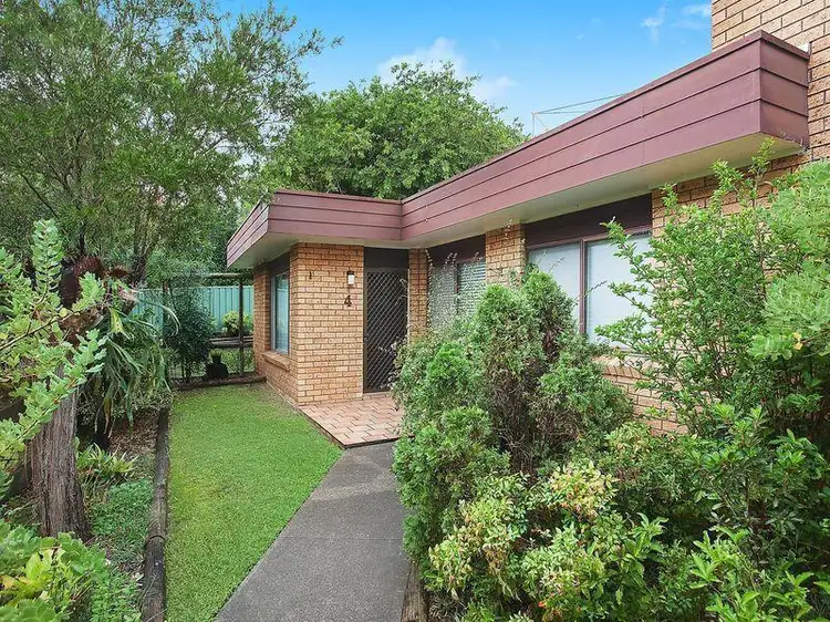 4/203 Albany Street, Point Frederick NSW 2250