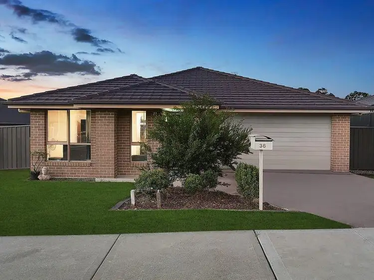 36 Voyager Street, Wadalba NSW 2259