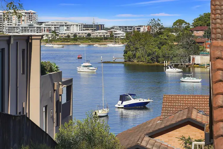 Second view of Homely villa listing, 6/3 Beach Street, Tennyson Point NSW 2111