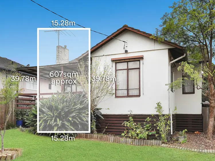 30 Railway Parade South, Chadstone VIC 3148
