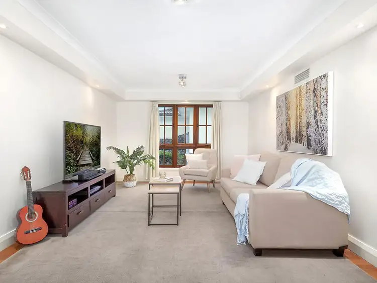 Sixth view of Homely house listing, 2 Doris Hirst Place, West Pennant Hills NSW 2125