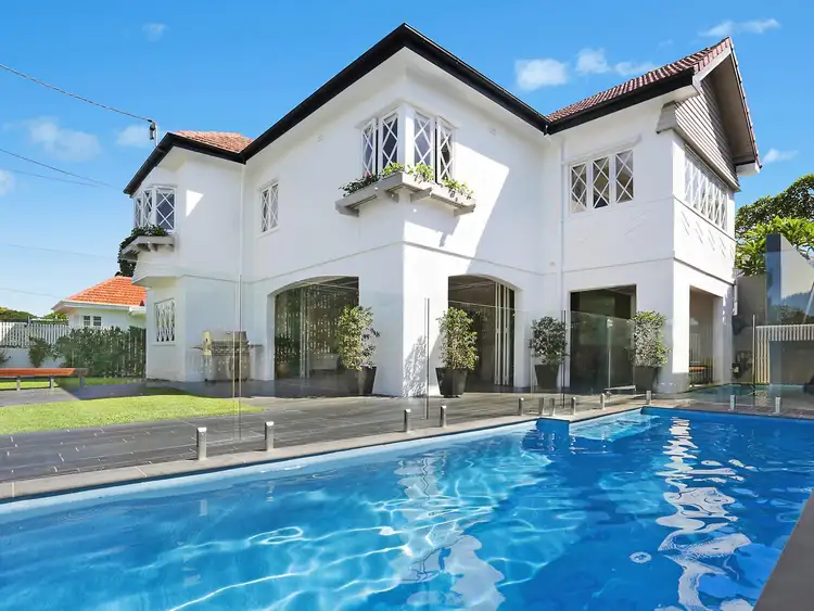 48 Sparkes Avenue, Hamilton QLD 4007