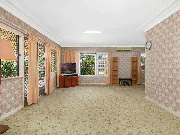 Second view of Homely house listing, 17 Lutzow Street, Tarragindi QLD 4121