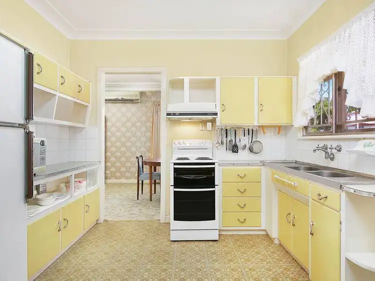 Fifth view of Homely house listing, 17 Lutzow Street, Tarragindi QLD 4121