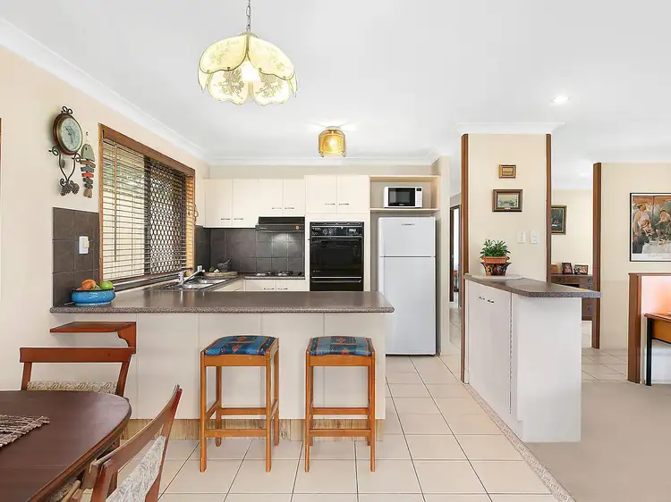 3 Mingaletta Drive, Ashmore QLD 4214