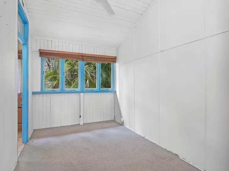 2/11 Leonard Street