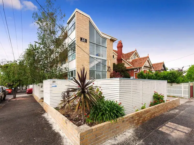 Main view of Homely apartment listing, 1/25 Byron Street, Elwood VIC 3184