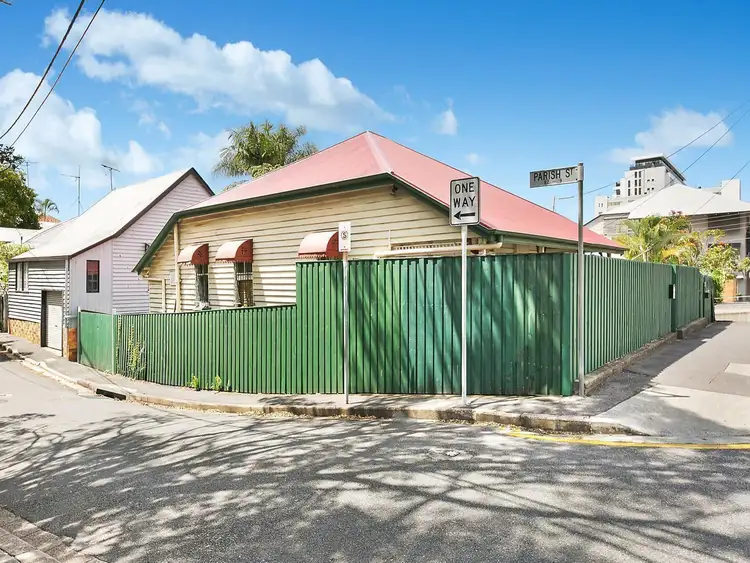 Main view of Homely house listing, 563 Boundary Street, Spring Hill QLD 4000