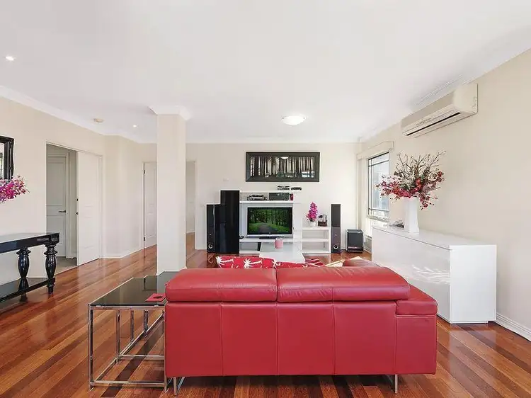 Sixth view of Homely house listing, 8 Tabess Court, St Albans Park VIC 3219