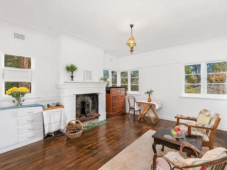Fifth view of Homely house listing, 34 Freelander Avenue, Katoomba NSW 2780