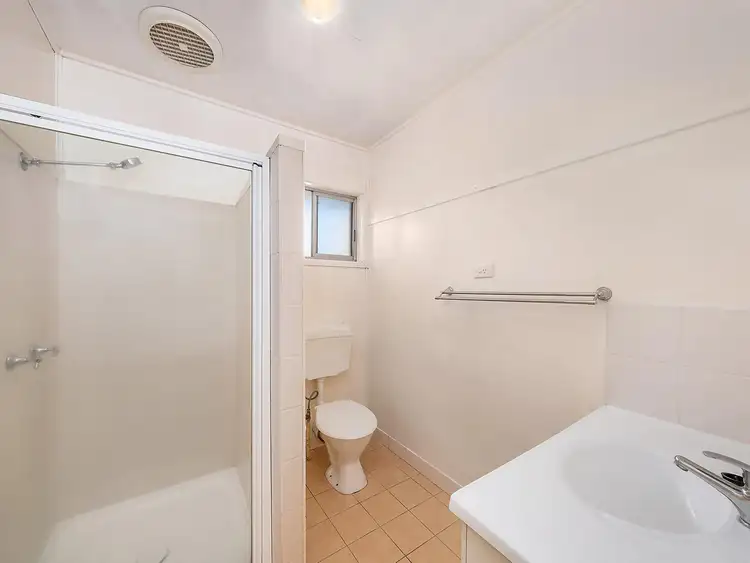 Fifth view of Homely semi-detached listing, 184 Mary Street, East Toowoomba QLD 4350