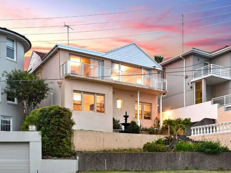 22 Mermaid Avenue, Maroubra NSW 2035