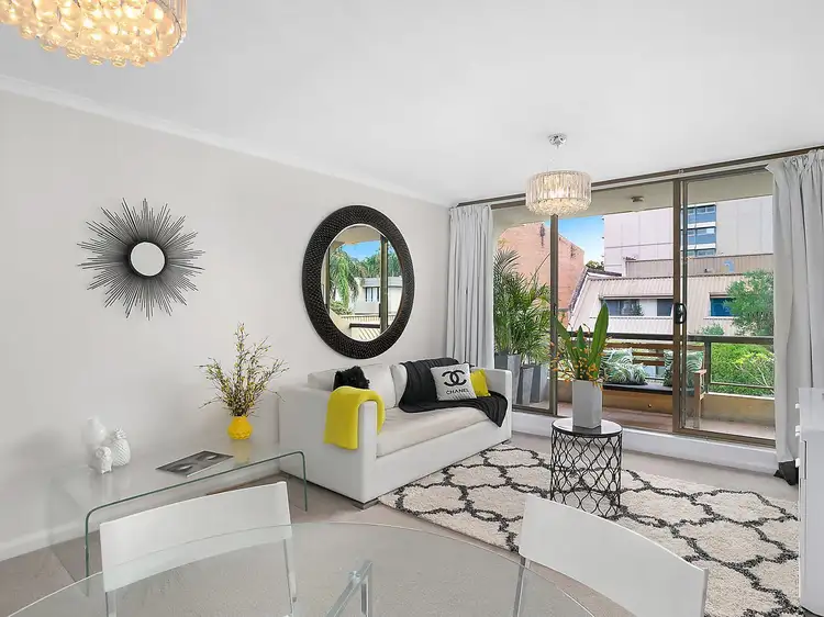 Third view of Homely apartment listing, 2/2 New McLean Street, Edgecliff NSW 2027