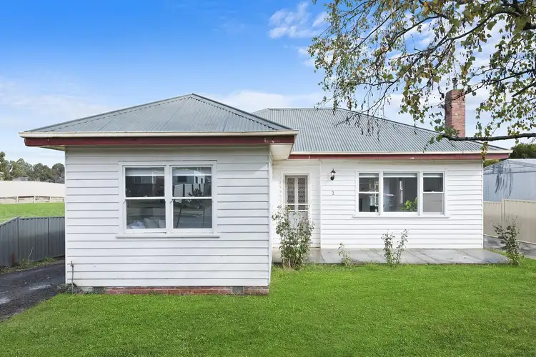 2 Middlin Street, Brown Hill VIC 3350