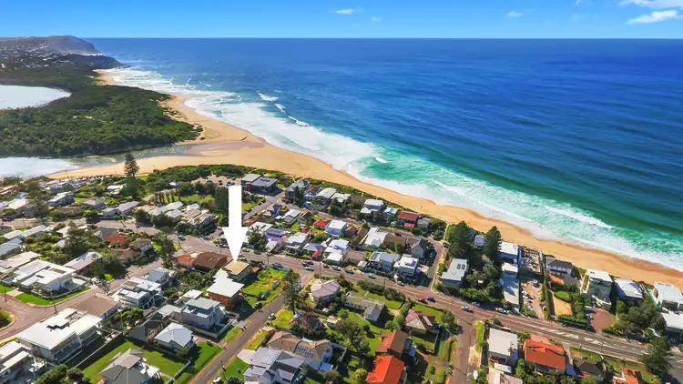 Second view of Homely unit listing, 2/102 Ocean View Drive, Wamberal NSW 2260