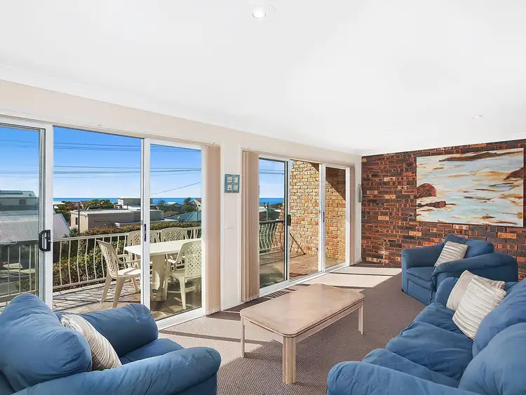 Fifth view of Homely unit listing, 2/102 Ocean View Drive, Wamberal NSW 2260