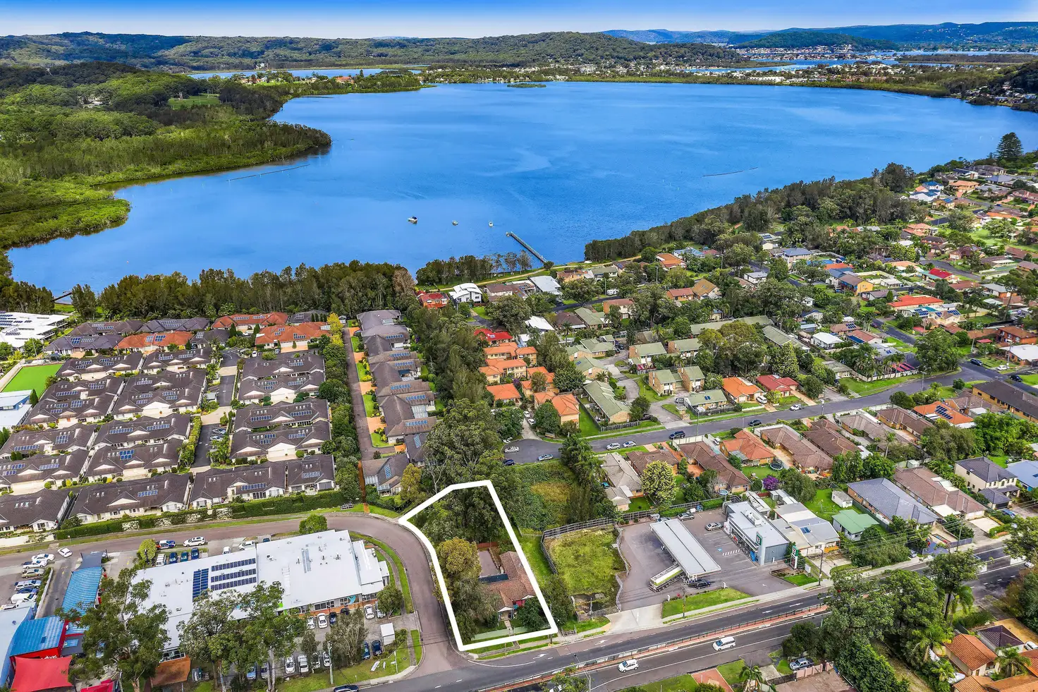 Main view of Homely block of units listing, 32 Avoca Drive, Kincumber NSW 2251