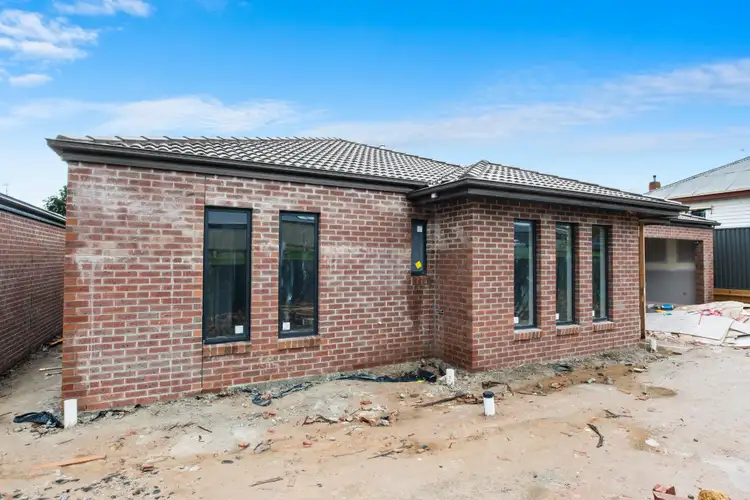 2a Middlin Street, Brown Hill VIC 3350