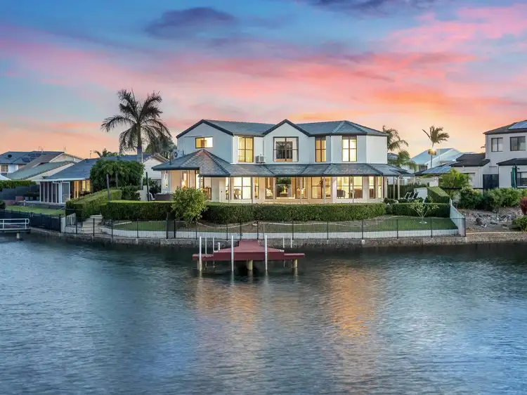 27 Smugglers Place, Runaway Bay QLD 4216