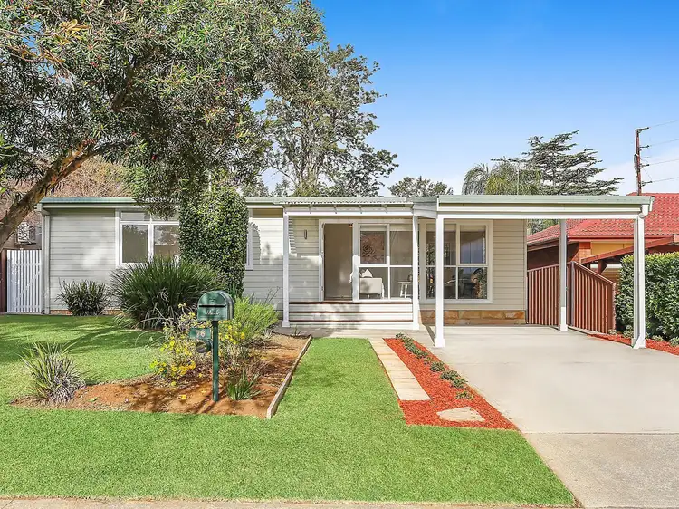 76 Solander Road