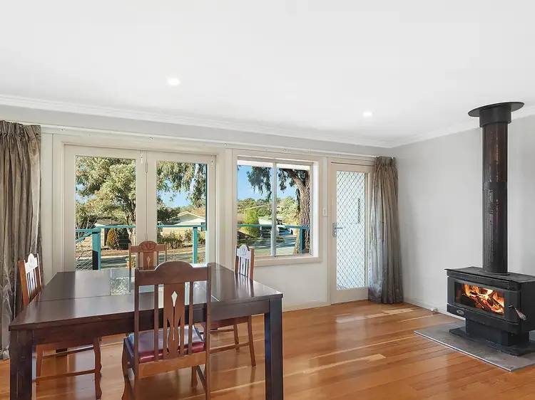 Second view of Homely house listing, 6 Rowallan Place, Duffy ACT 2611