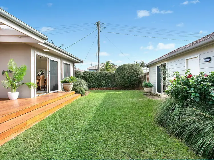 14 Yethonga Avenue, Blue Bay NSW 2261