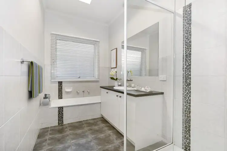 Sixth view of Homely townhouse listing, 5/66 Bayswater Road, Croydon VIC 3136