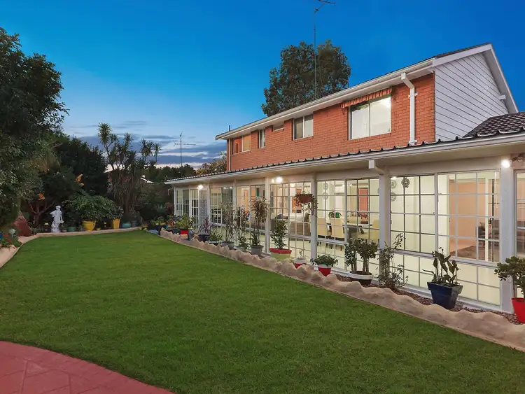 10 Clarke Place, Castle Hill NSW 2154