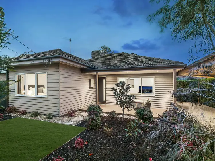 32 Spicer Street