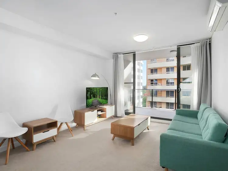 211/135 Pacific Highway, Hornsby NSW 2077