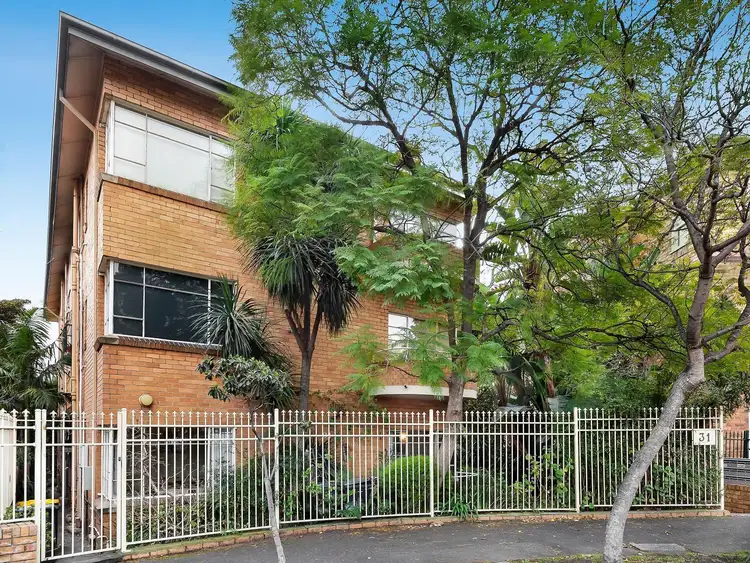 1/31 Eildon Road, St Kilda VIC 3182