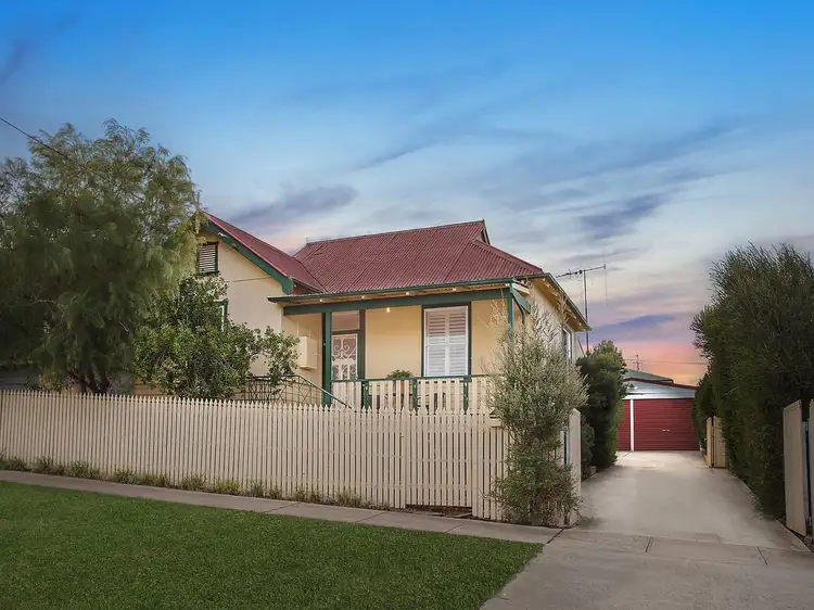 14 Moore Street, Queanbeyan NSW 2620