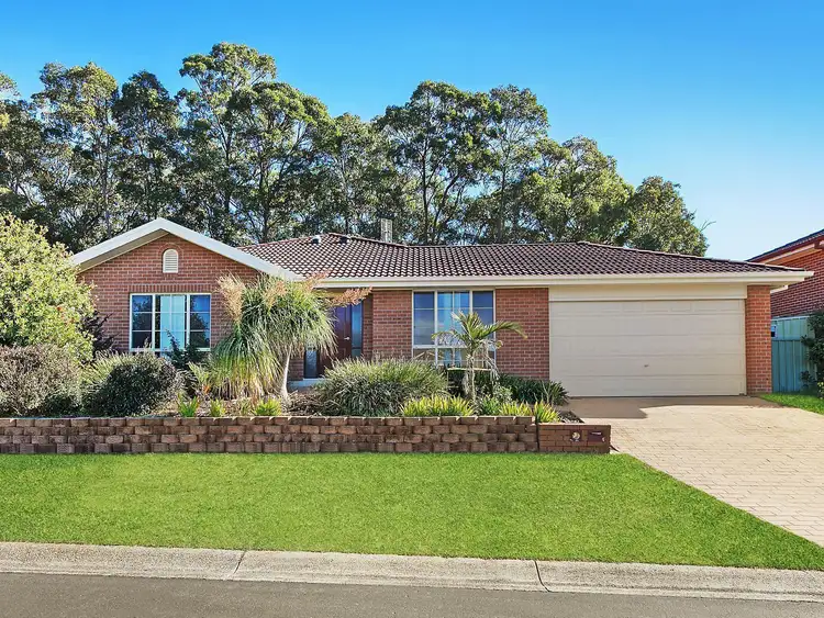 20 Stirling Crescent, Fletcher NSW 2287