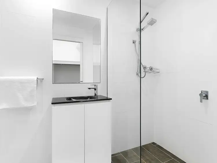 Sixth view of Homely unit listing, 2/12 Hygieta Street, Noosaville QLD 4566