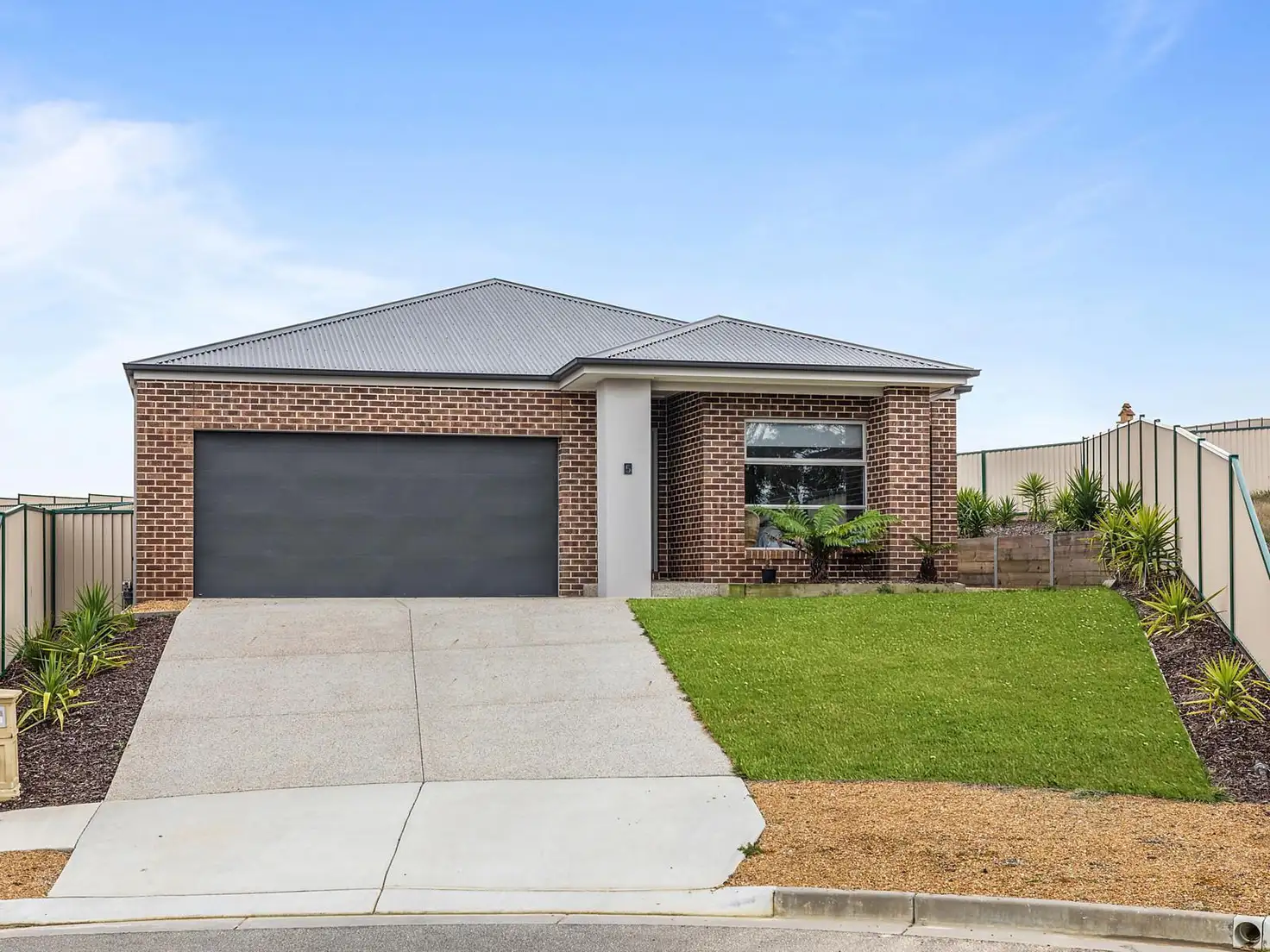 Main view of Homely house listing, 5 Doherty Close, Mount Clear VIC 3350