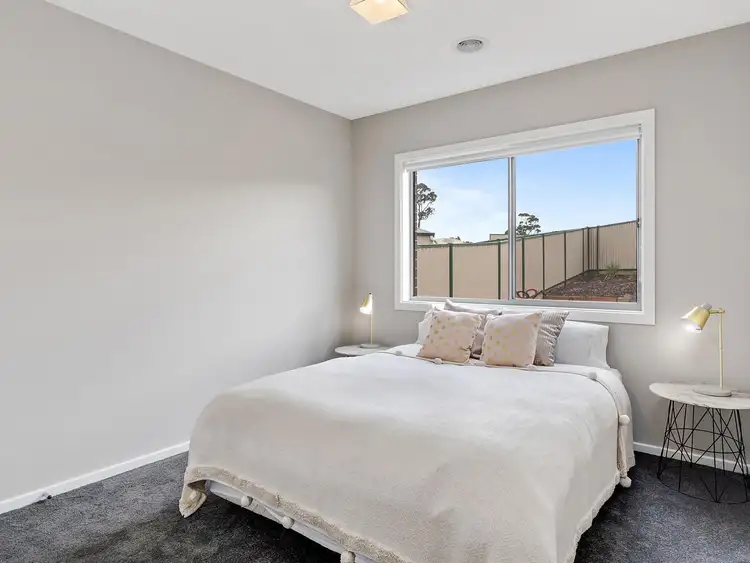 Fifth view of Homely house listing, 5 Doherty Close, Mount Clear VIC 3350