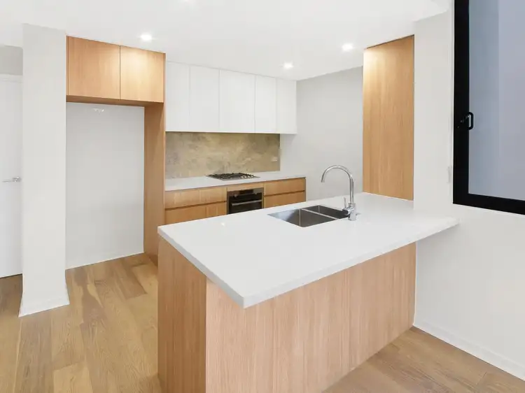 51/2 Lodge Street