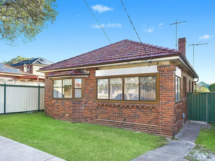 Main view of Homely house listing, 32 Picton Street, Mascot NSW 2020