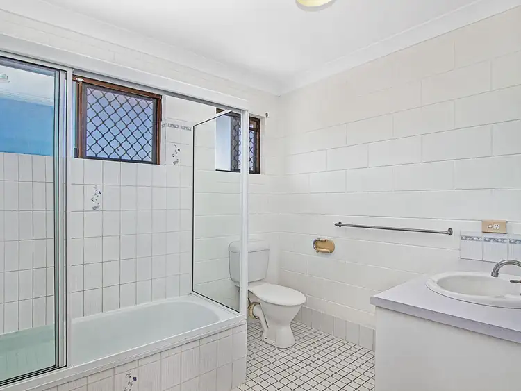 Fourth view of Homely apartment listing, 4/126 Mitchell Street, North Ward QLD 4810