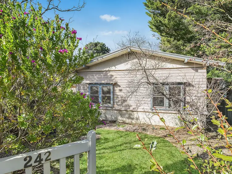 242 Leura Mall, Leura NSW 2780