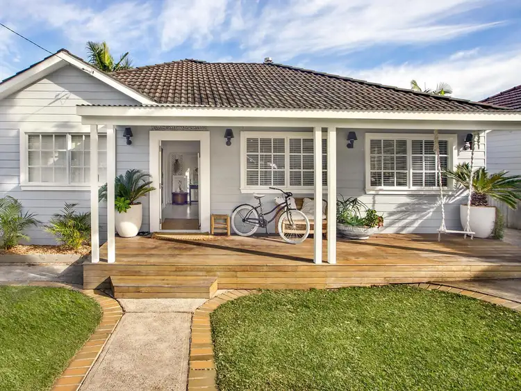 12 Tasman Road